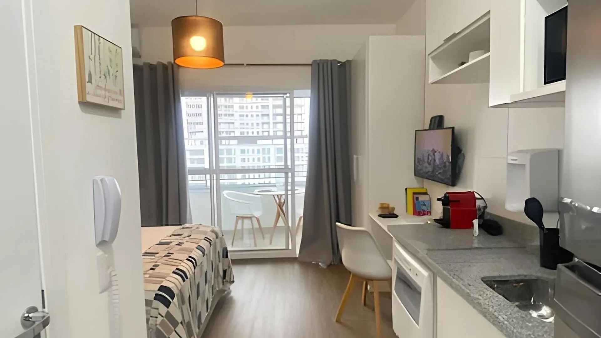 Studio 908 - Prox Ao Metro Sao Paulo Apartment